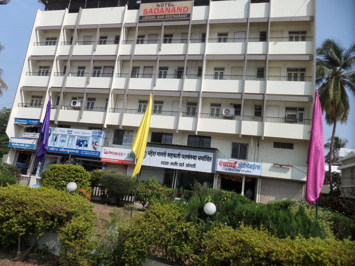 Hotel Sadanand Sangli Bagian luar foto
