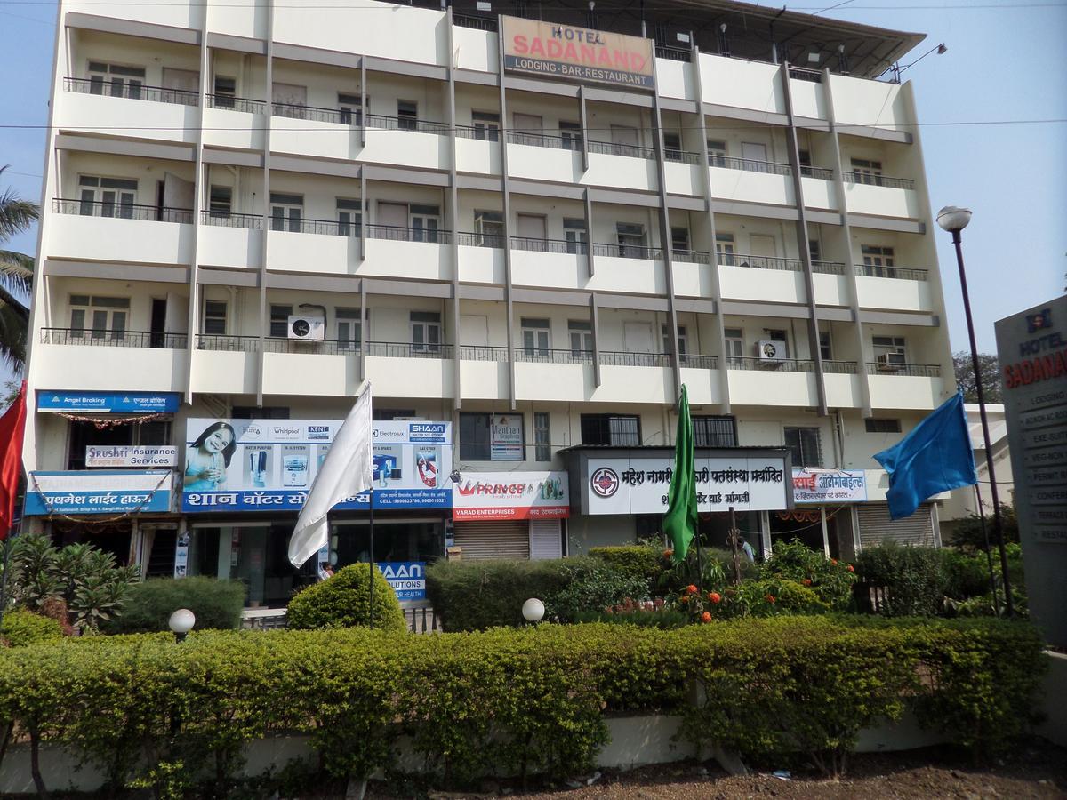 Hotel Sadanand Sangli Bagian luar foto